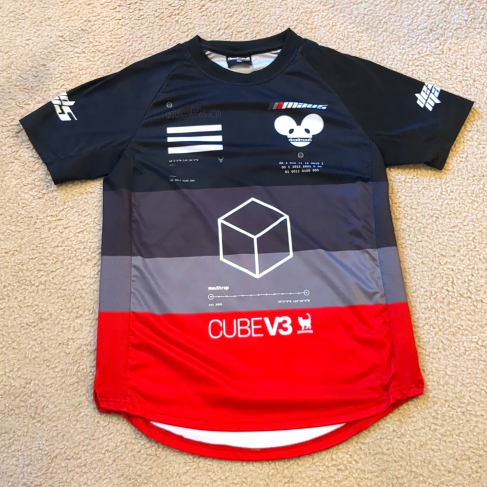 deadmau5 cube v3 jersey
